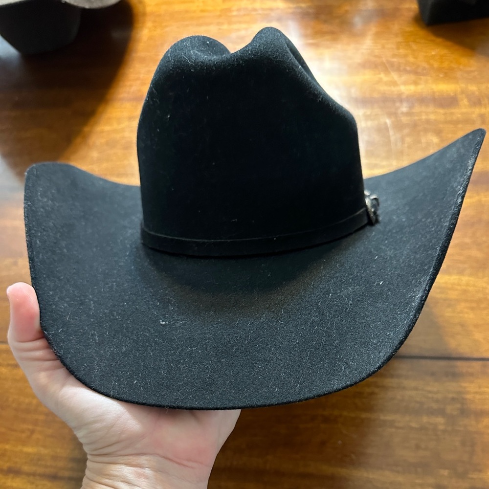 Black Felt Cowboy hat